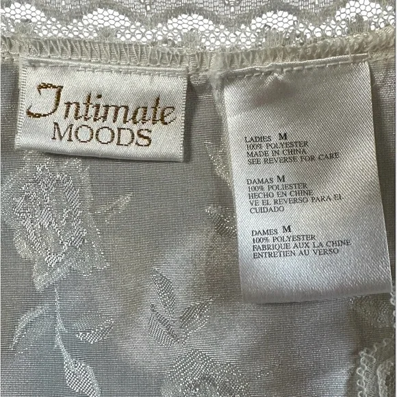 Intimate Moods Vintage Damask Satin Button Robe/Nightgown. Ivory- Size Medium. - Picture 4 of 7